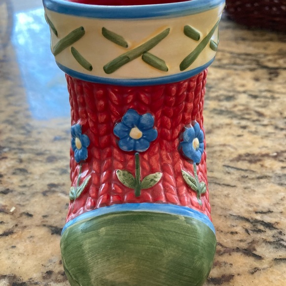 Yankee Candle ceramic “stocking” candle holder - Picture 2 of 3
